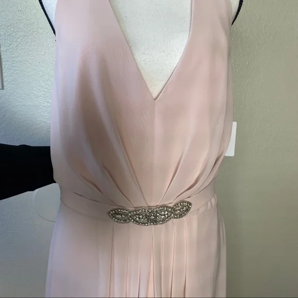 Jenny Packham Bridesmaid sleeveless Dessy style JP1002 Size 6 in blush